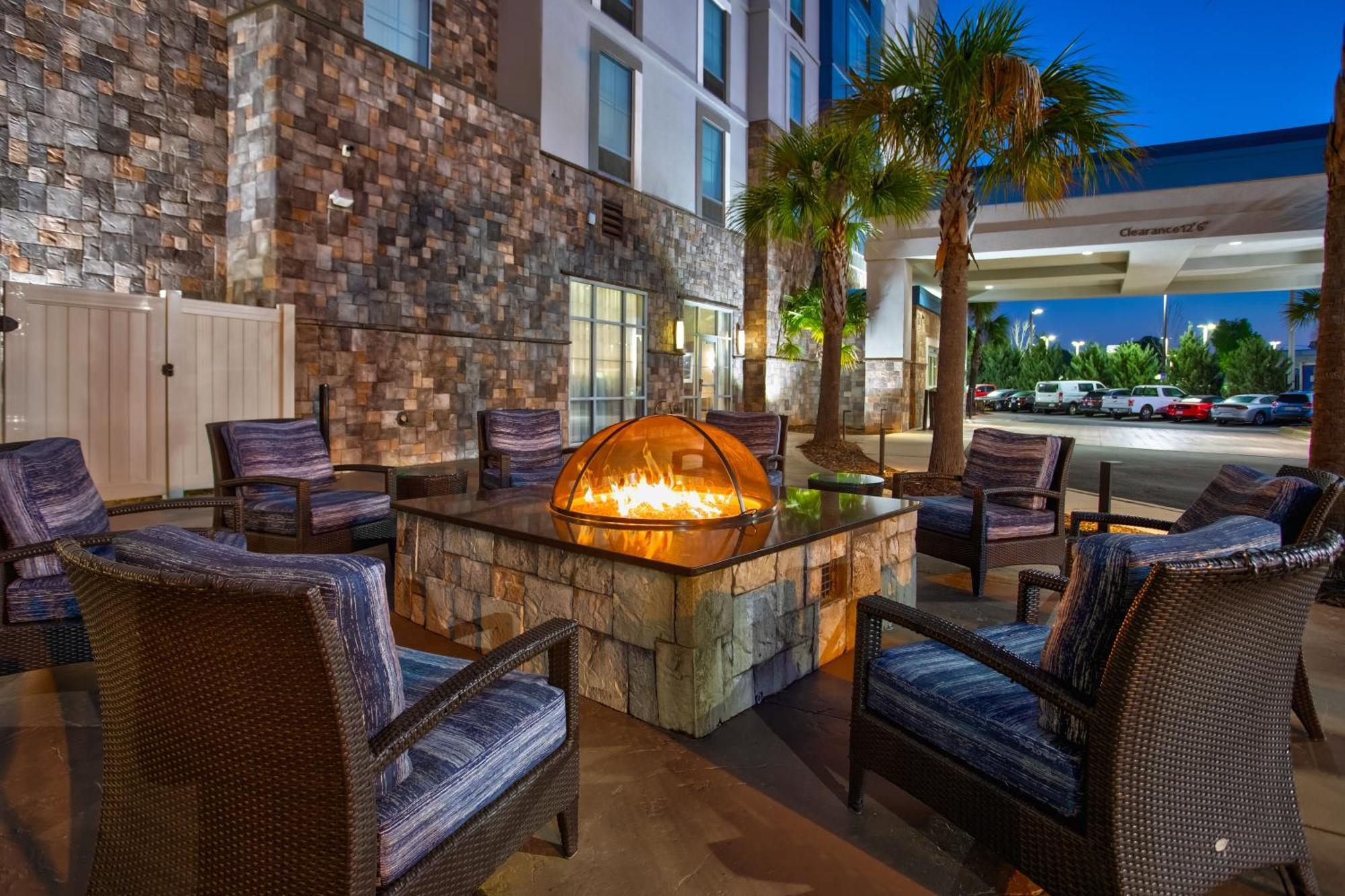 Hampton Inn & Suites Columbia/Southeast-Fort Jackson Eksteriør billede